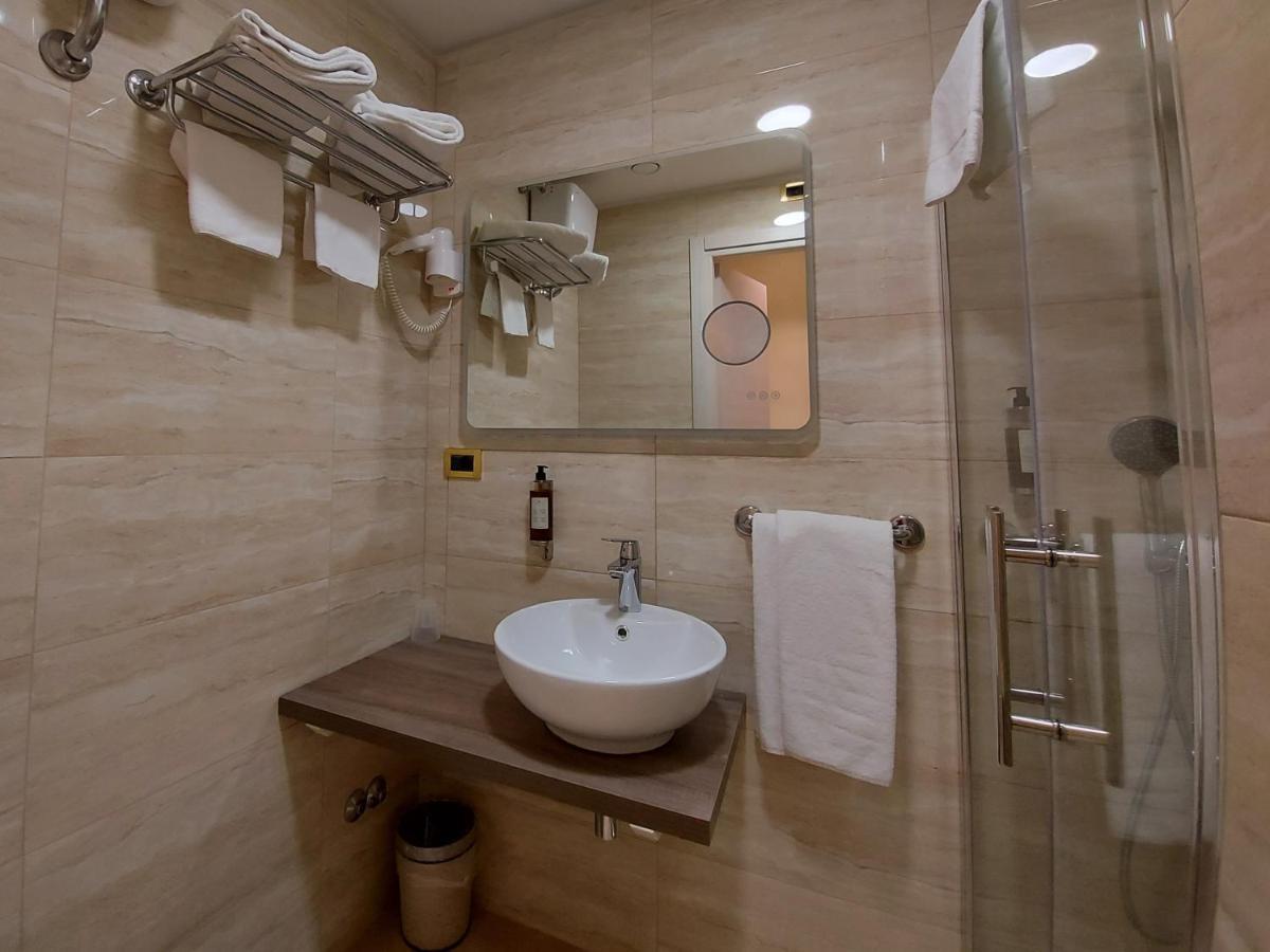 Piave41 Hotel โรม ภายนอก รูปภาพ